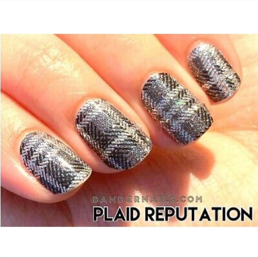 *Retired* Color Street: Plaid Reputation | Tartan Fall Winter Christmas Glitter - Picture 9 of 13